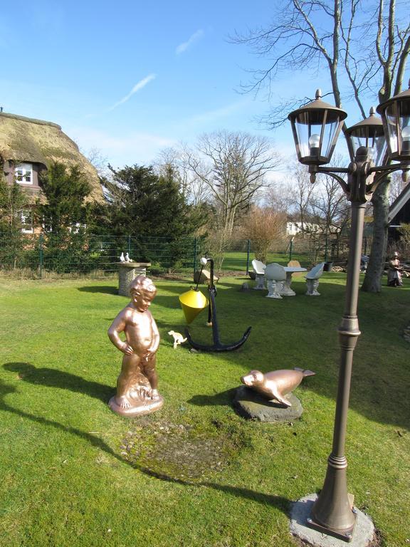 Nordsee "Haus Luttenblick" Whg.: Meeresrauschen Wyk auf Föhr Exterior foto